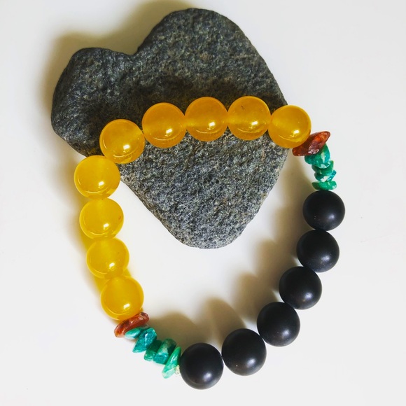 Genuine Healing Stone Bracelet - Picture 1 of 1